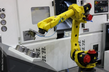 ENDÜSTRİYEL ROBOTLARIN İŞ BULMA AVANTAJLARI VE GÜNÜMÜZDEKİ ARTAN ROLÜ